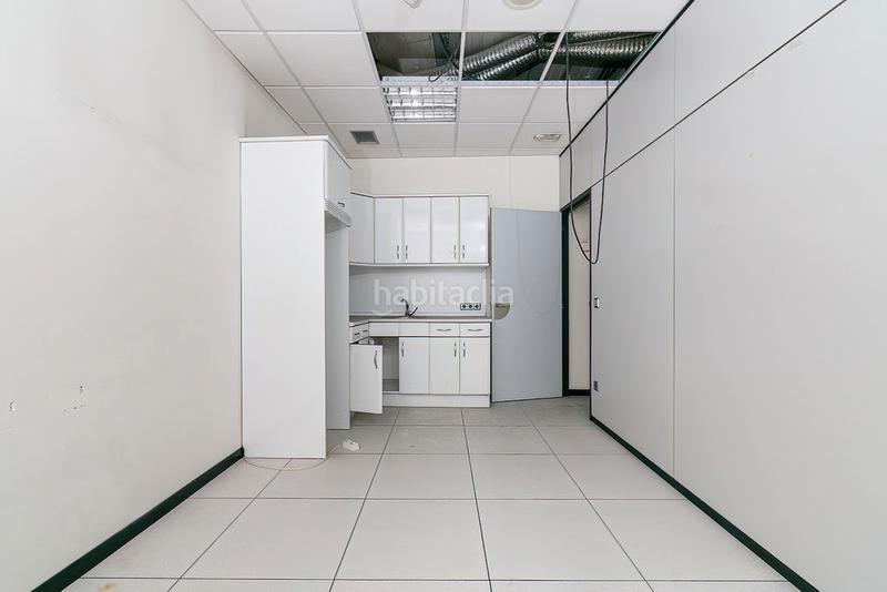 Foto deaaaeb5-cbe0-44d9-bbee-6a2542415a17. Local commercial avec chauffage dans Centro - Areal Vigo