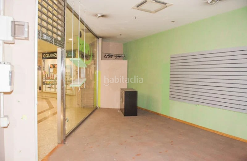 Foto 195382e4-0df7-49d7-8646-be8cb3139478. Local comercial a rúa damas apostólicas 17 a San Pedro da Ramallosa Nigrán