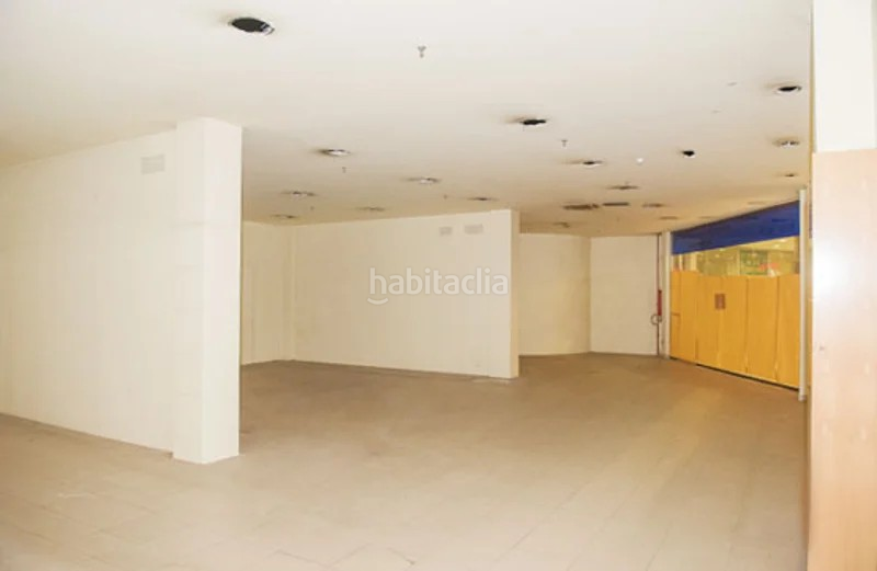 Foto 443b4ebd-12c7-42d2-9047-2bd54b2b6323. Local comercial a rúa damas apostólicas 17 a San Pedro da Ramallosa Nigrán