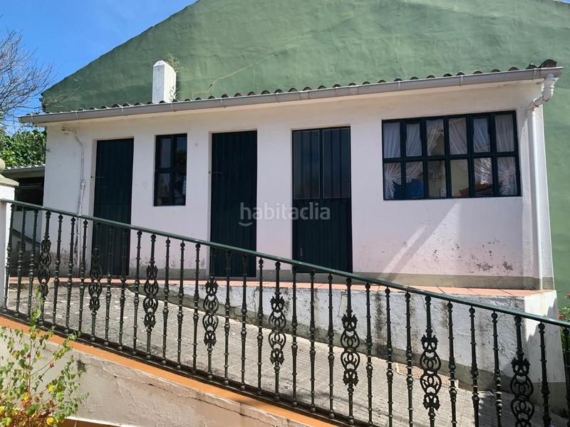 Foto 0367a6b0-c73a-43dd-b872-f6f29a0fa513. Maison avec parking dans Neda