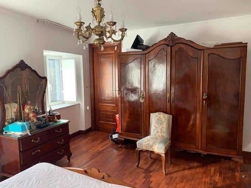 Foto 4837bd08-38d8-4e99-848a-6ba01f34651b. Maison avec parking dans Neda