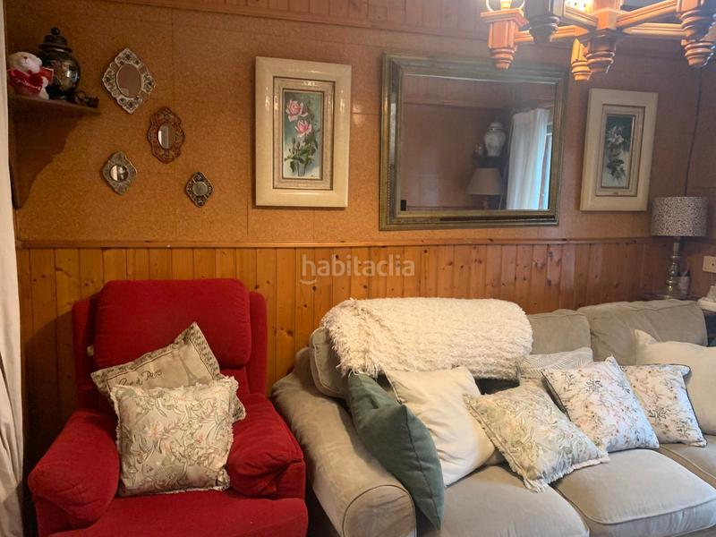 Foto 4ca57224-d7d2-4ef2-a144-dac33148c948. Maison avec parking dans Neda