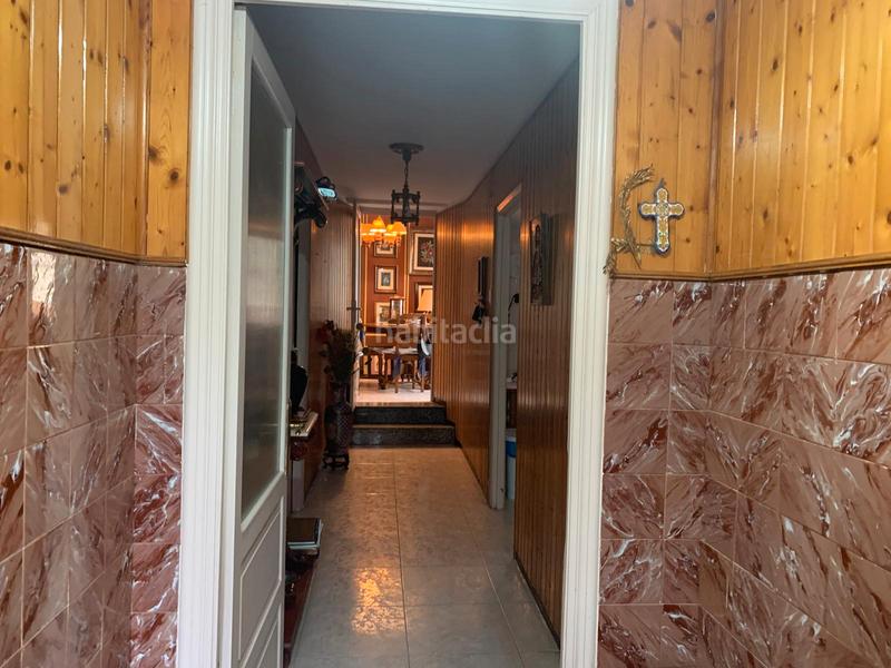 Foto 6c9e8593-e7aa-4a41-b05d-5c15aa167fd8. Maison avec parking dans Neda