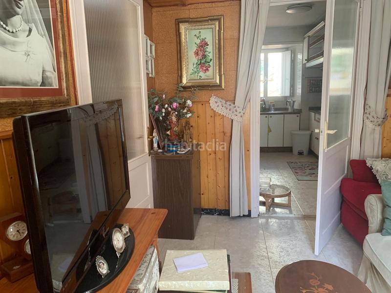 Foto afcd5617-0f37-4f8e-b0d8-80c5df2df84d. Maison avec parking dans Neda