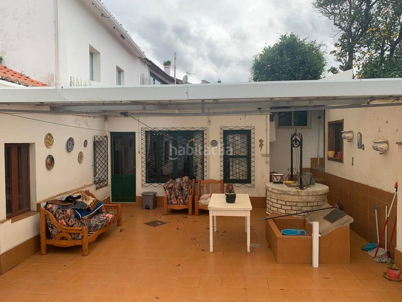 Foto b1454160-c2da-40c1-bbb2-c7a8ae1b2d86. Maison avec parking dans Neda