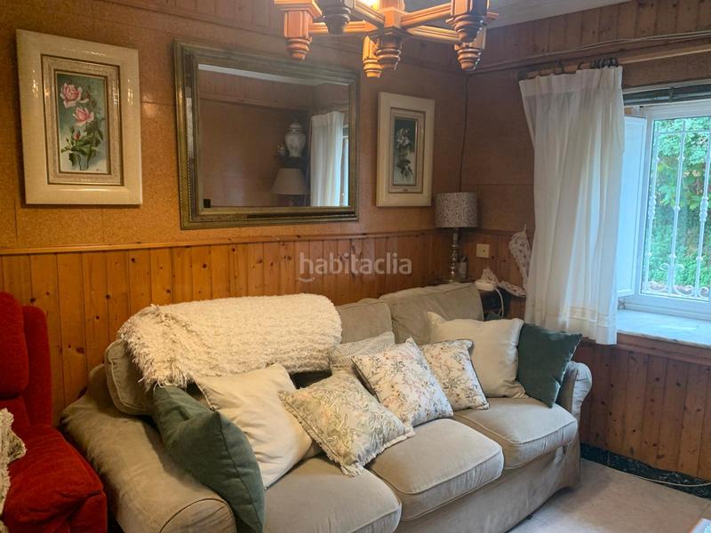 Foto cebe7d42-c9b9-428f-9dd4-18cb887814c5. Maison avec parking dans Neda