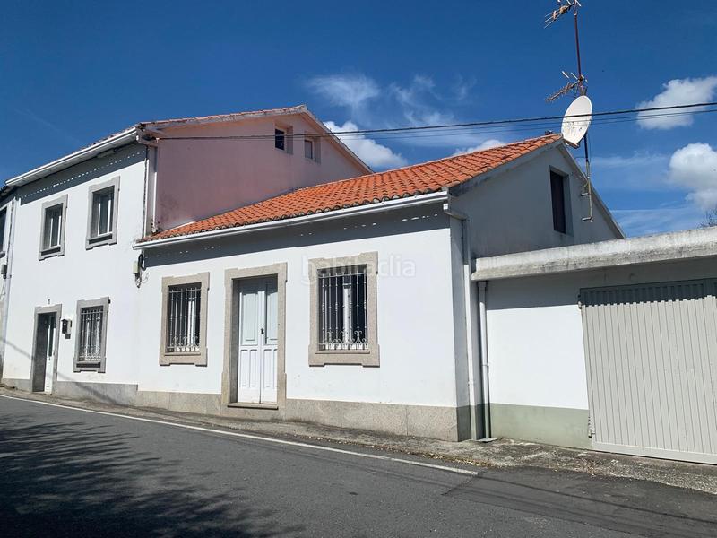 Foto ed168345-1645-4d51-add6-ca114b562fe4. Maison avec parking dans Neda