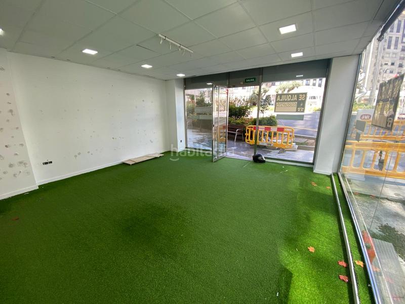 Foto a03e6f37-a0a5-4363-9e65-d262181a1d76. Location local commercial dans Plaza España - Corte Inglés Vigo