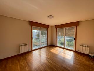 Location Appartement à Rua 25 de xullo 34