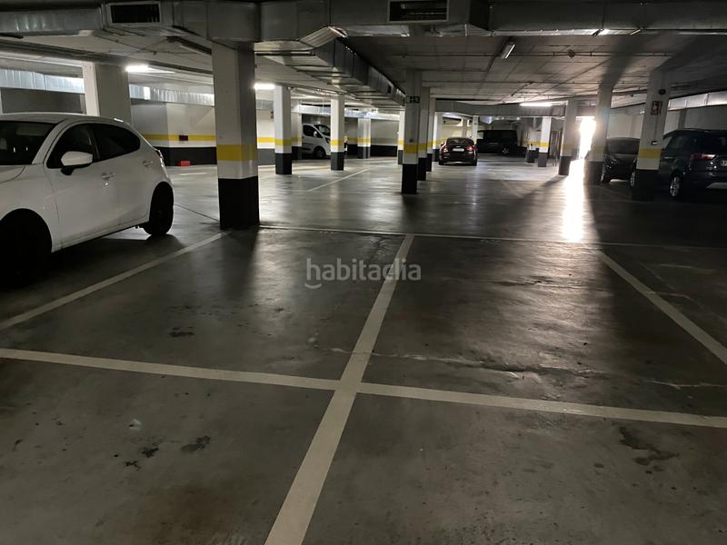 Foto 45d4722d-2b67-46ca-b16d-9d0ce1a05d49. Parking coche en plaza de tranvías 8 en Alto del Castaño Narón