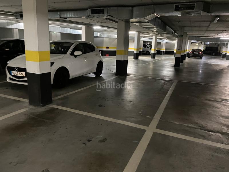 Foto adbfe851-b4e4-48dd-a51e-99d1fc3b36bc. Parking coche en plaza de tranvías 8 en Alto del Castaño Narón