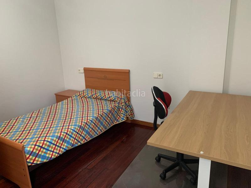 Foto 2bd1beb3-b90e-49c6-9685-e35ae6739ca4. Location appartement avec chauffage parking dans A Malata - Catabois - Ciudad Jardín Ferrol
