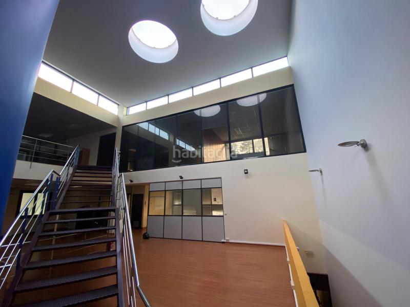 Foto b08a2c29-54f7-40a2-8ff2-7b2993136690. Alquiler oficina ¡descubre la oficina ideal para tu empresa! en Vigo