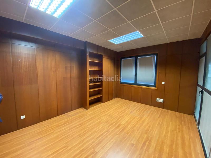 Foto f44aefae-6b98-4cca-b85c-cca1a68fa38d. Alquiler oficina ¡descubre la oficina ideal para tu empresa! en Vigo