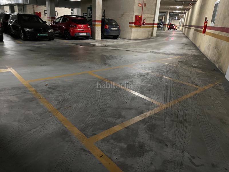 Foto 8379bb37-d182-4348-ae81-448595606674. Miete autoparkplatz in Alto del Castaño Narón