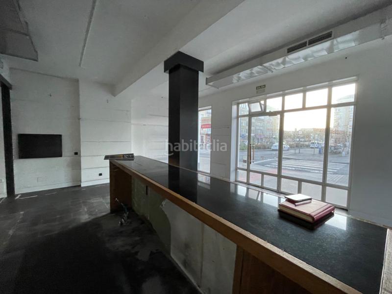 Foto 7954a47d-d05e-420f-9551-d88d17b4a79e. Lloguer local comercial a Porta Nova Ferrol