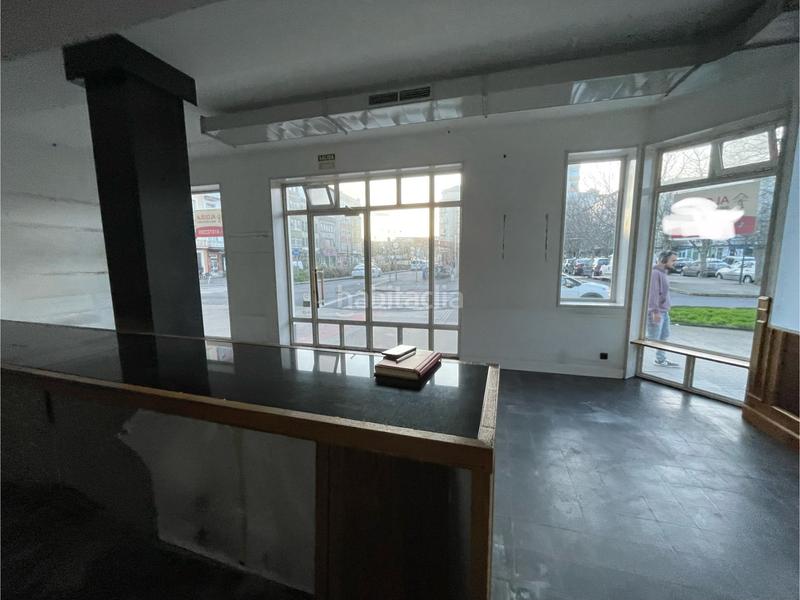 Foto a866482c-d1df-45be-98a5-e16bb902307d. Lloguer local comercial a Porta Nova Ferrol