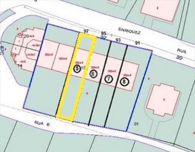 Foto 8c1e9a02-6976-49cc-a91b-4a3ee925c7ca. Edificio in rúa manuel curros enríquez 87 in Celanova