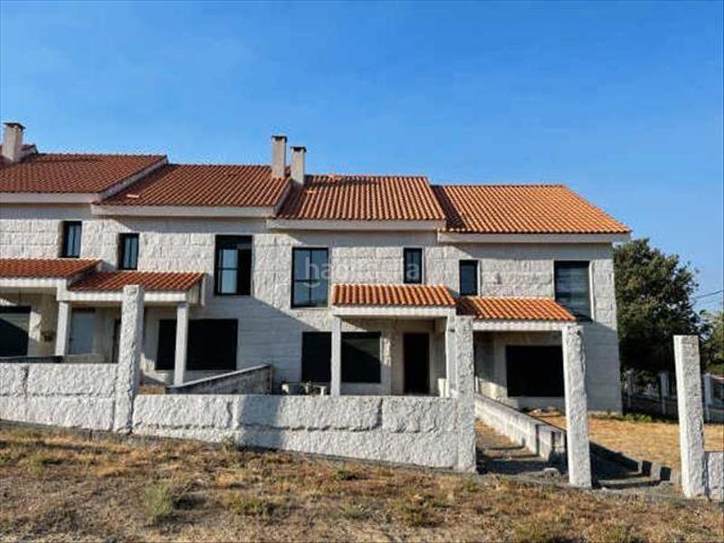 Foto de639c78-55e1-401a-821e-987ded04e9a7. Edificio in rúa manuel curros enríquez 87 in Celanova