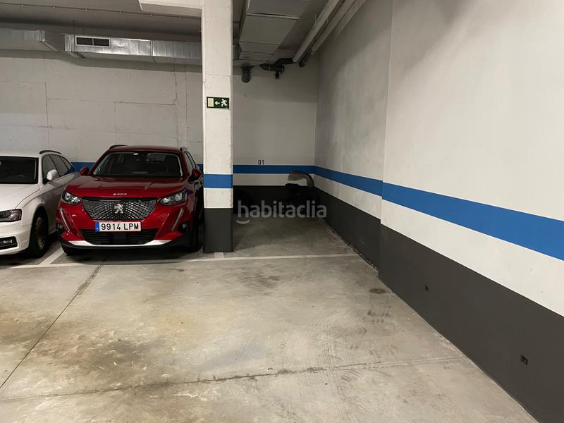 Foto e12df3b6-e34d-45d6-b76b-91cd9438ff6d. Parking coche en avenida malde vizoso 2 en O Feal - Xubia Narón