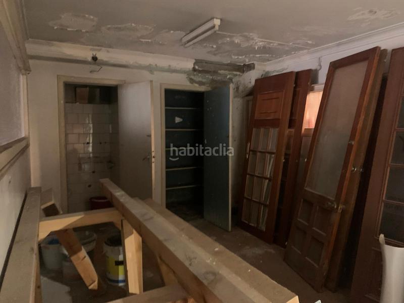 Foto d4f52111-55cf-49d4-91c2-d0a56a3cb8d0. Local comercial en Canido Ferrol