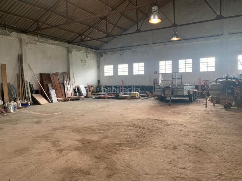 Foto 97395fbd-017d-4a57-b6e4-ea14950be59a. Local commercial dans Canido Ferrol