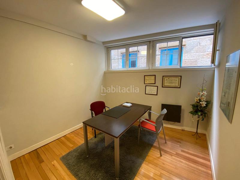 Foto d1ba0b75-d9ce-4d76-b211-8906c4d99697. Bureau avec chauffage dans Casco Vello Vigo