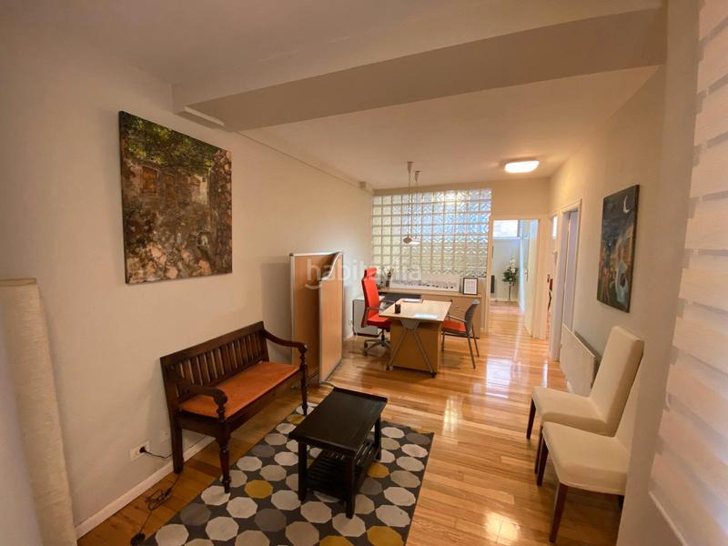 Foto 17606ab2-f86d-46a5-971e-05d26786ce37. Oficina amb calefacció a Casco Vello Vigo