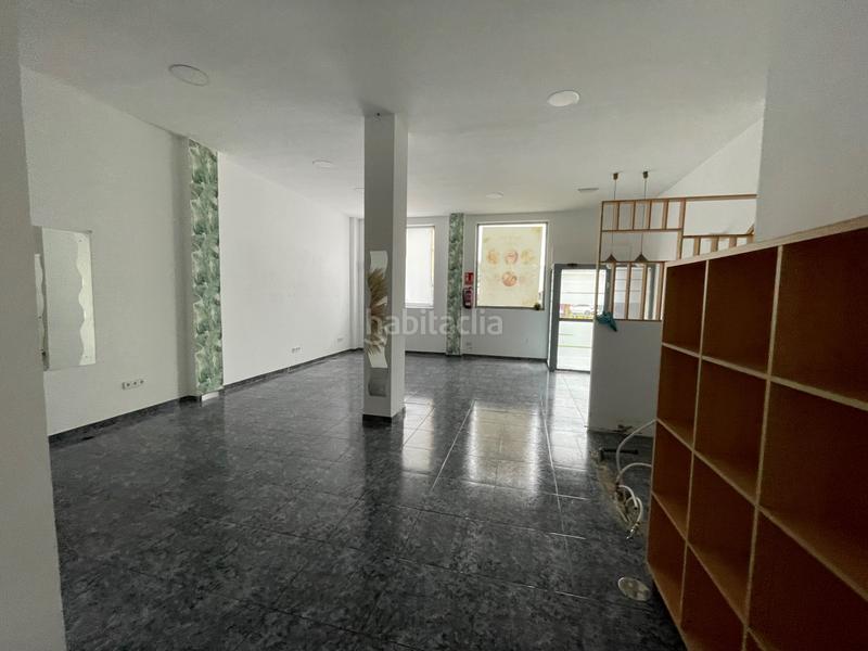 Foto 9ade6112-12a4-4bf8-a095-ea5acd234799. Alquiler local comercial en Caranza Ferrol