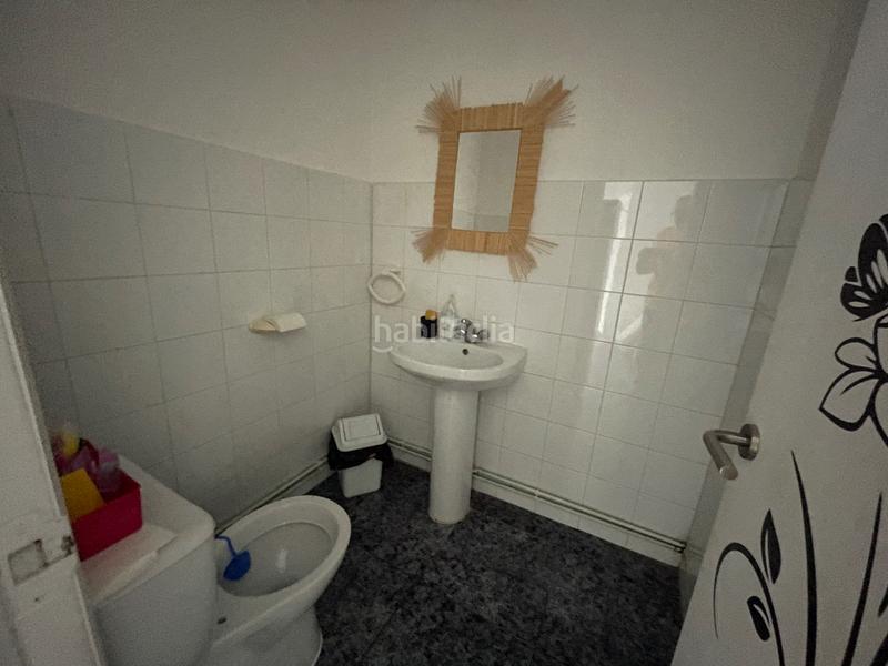 Foto ec91fc4e-a1f6-4c3d-8a72-417fcbd4f7e1. Alquiler local comercial en Caranza Ferrol