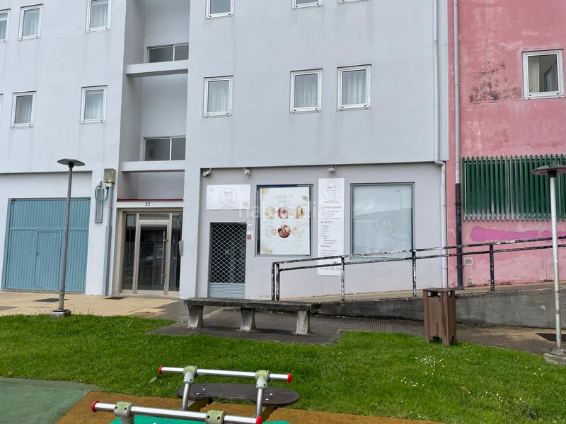 Foto 955ea3ab-c72e-412f-8185-48572af9baa5. Lloguer local comercial a Caranza Ferrol