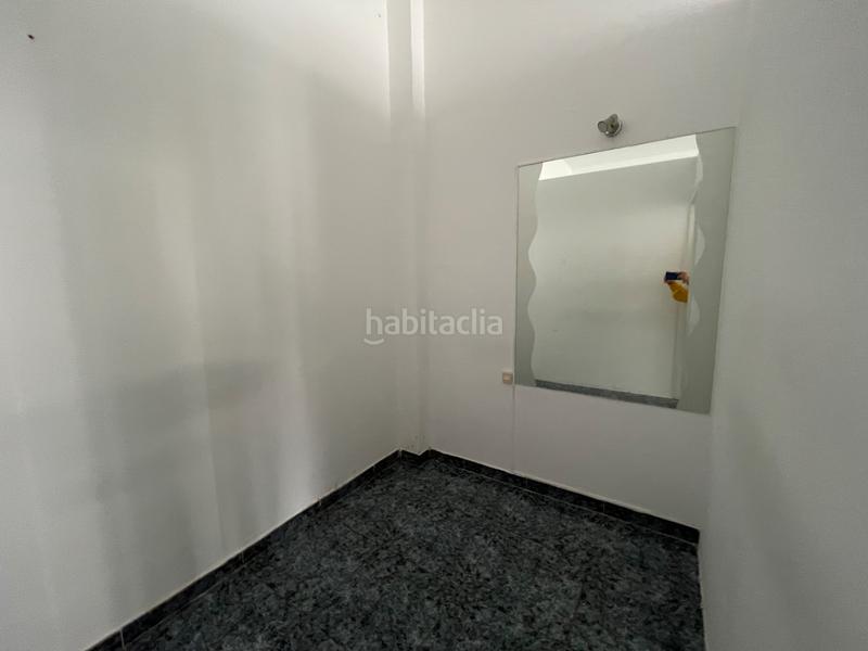 Foto c5a6e8d4-1dd9-4e95-921b-6974b4a1b13d. Lloguer local comercial a Caranza Ferrol