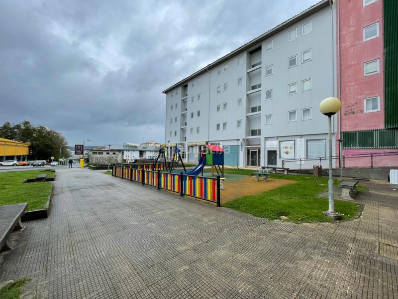 Foto 6378f394-3124-4e80-b70b-b89a6ad83a82. Affitto locale commerciale in Caranza Ferrol