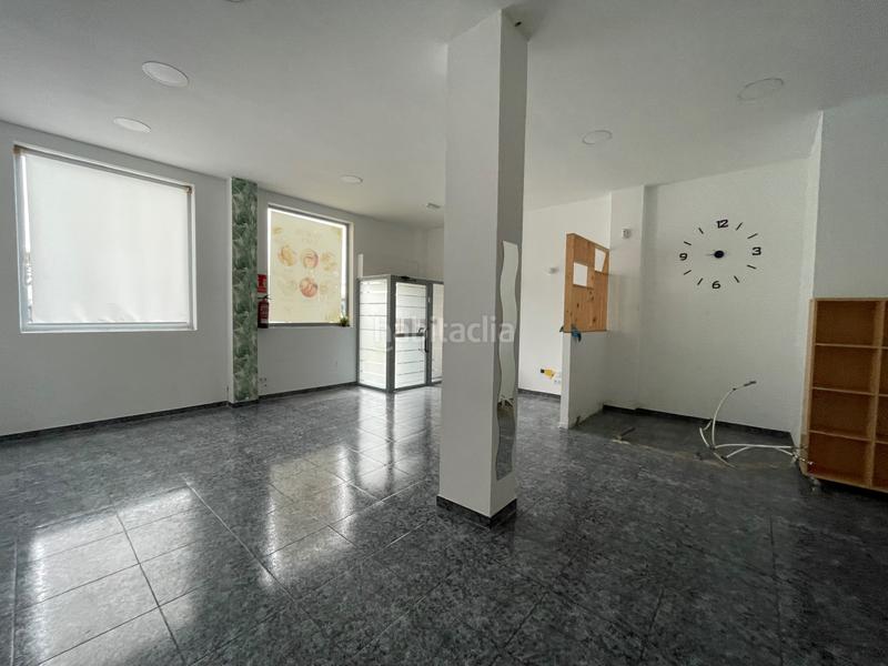 Foto 948d0bd8-12ab-4a51-881a-831f3469de1d. Affitto locale commerciale in Caranza Ferrol