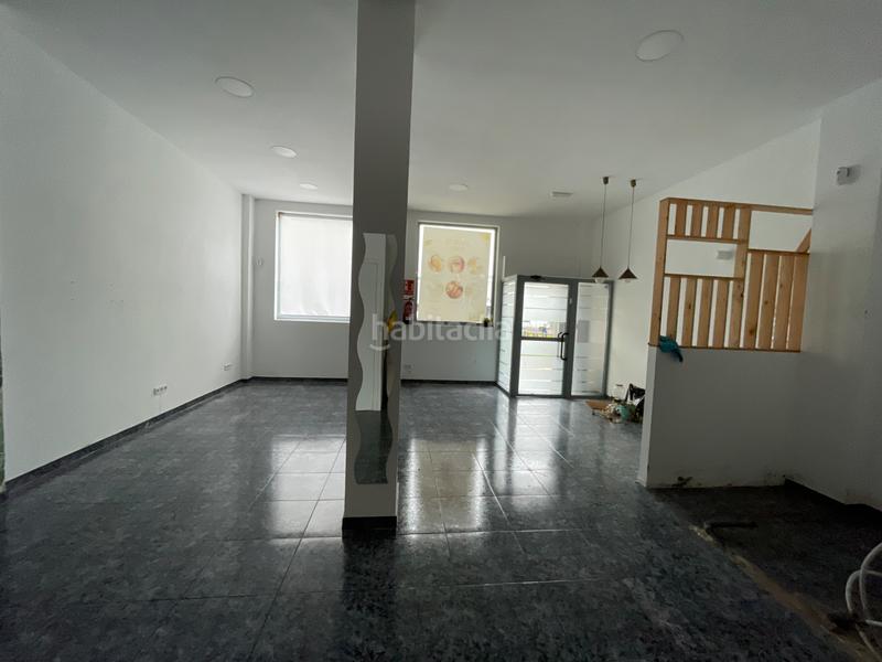 Foto f4696ba3-0b7f-4b8a-a249-3b60b4d3815b. Affitto locale commerciale in Caranza Ferrol