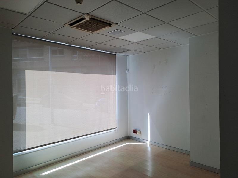 Foto 4e655525-ccf4-48b2-8e8a-c5ae4b738c33. Local comercial en travesía de Vigo - san xoán Vigo