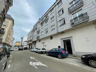 Geschäftsraum in Rua 25 de Xullo