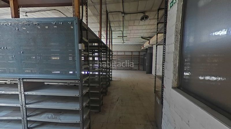 Foto ee13ab6a-eba8-4a73-acbd-7afcb3445852. Local comercial a Armunia León