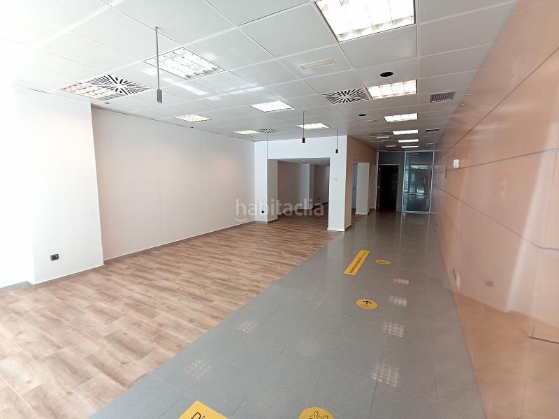 Foto 0e7def38-c6b8-4651-91d3-b118ee463987. Alquiler local comercial en rúa real 174 en Centro Ferrol