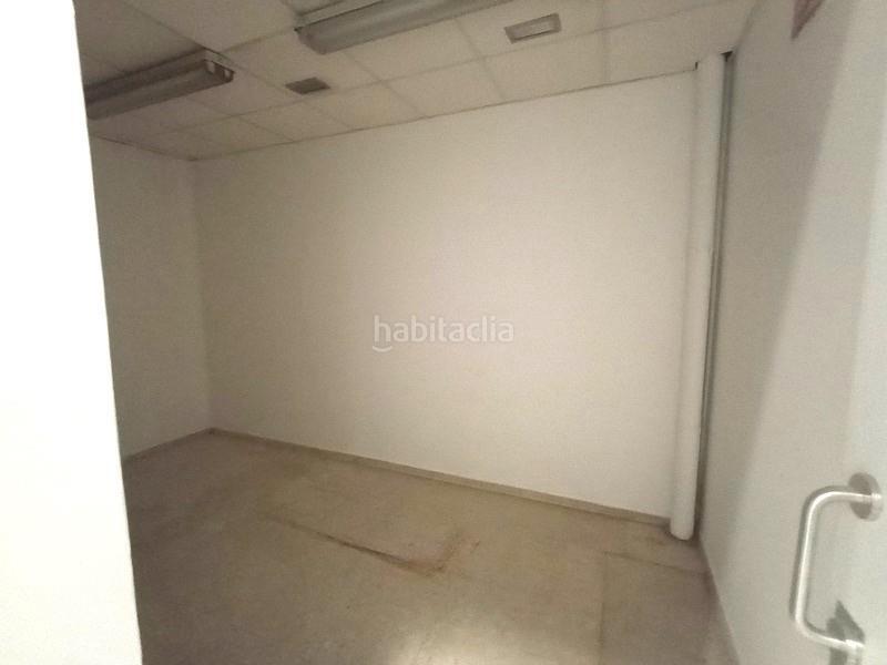 Foto 93f31bc1-3e91-4576-8d9b-a2a59b11f85a. Lloguer local comercial a rúa real 174 a Centro Ferrol