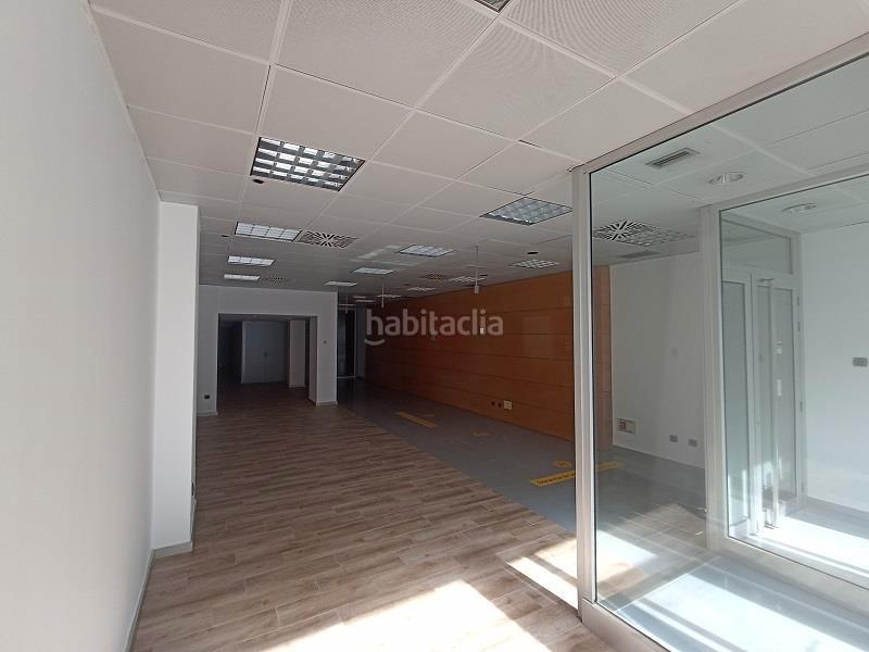 Foto b1f4c8fc-338a-4881-ba7b-b852b587805f. Affitto locale commerciale in rúa real 174 in Centro Ferrol