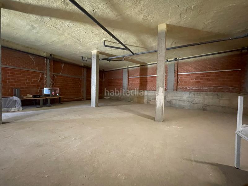 Foto c31160fe-fe0b-4390-9885-4a202436b9cf. Rent business premise in Liáns Oleiros