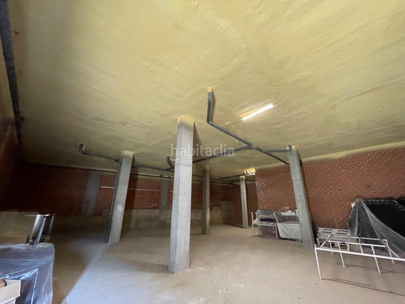 Foto c511aa35-600e-4c31-8593-7a334c966c1e. Rent business premise in Liáns Oleiros