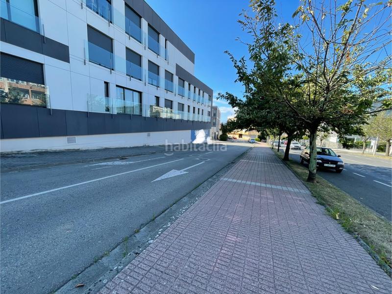 Foto 175f0b43-84bd-4a74-ac68-a9951789d571. Lloguer local comercial a Liáns Oleiros