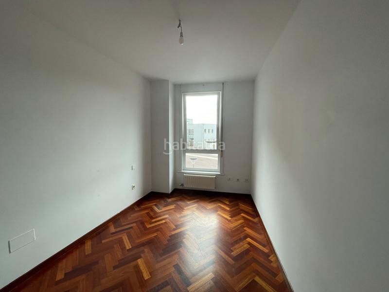 Foto 4bead480-7175-4597-8ca8-d9aa4d1aa04b. Lloguer pis amb aparcament a Alto del Castaño Narón