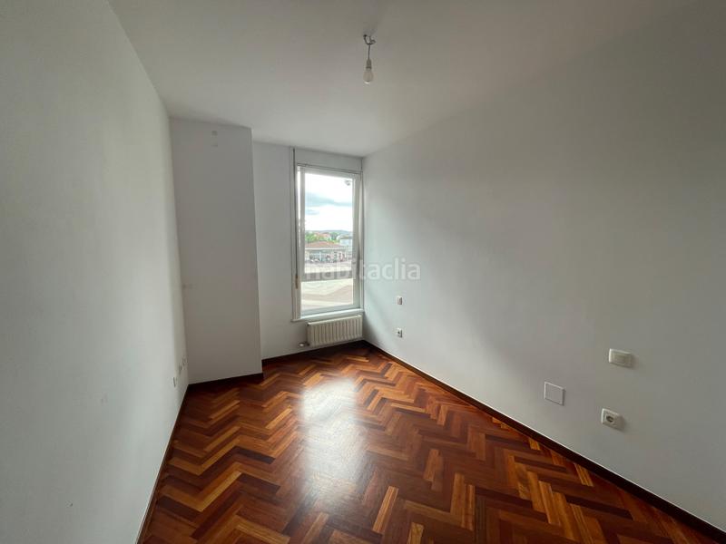 Foto 9e46951b-5acc-4ea8-af6e-95054b9be8dd. Lloguer pis amb aparcament a Alto del Castaño Narón