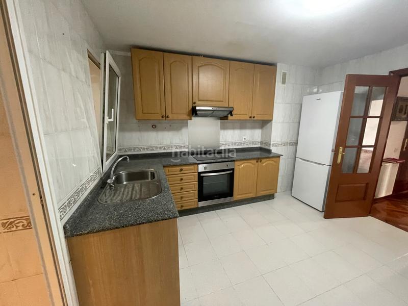 Foto 1f405170-6944-45ca-ad12-fd1cf552d26b. Alquiler piso en Alto del Castaño Narón