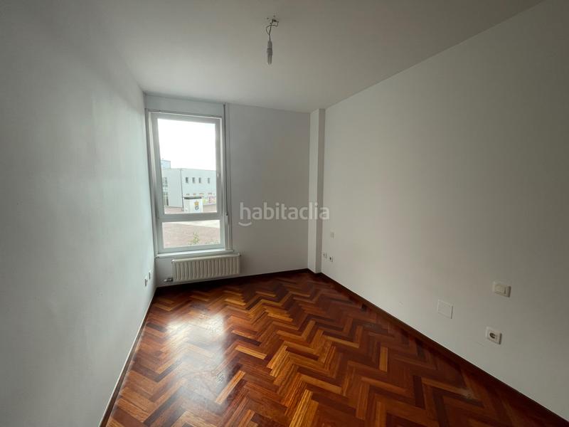 Foto 47039652-5364-4815-94e8-8a05878b4368. Alquiler piso en Alto del Castaño Narón