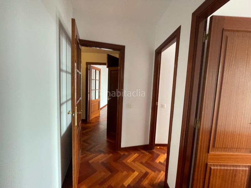 Foto 93d641d2-53b1-4cb9-923c-b64c02325240. Alquiler piso en Alto del Castaño Narón