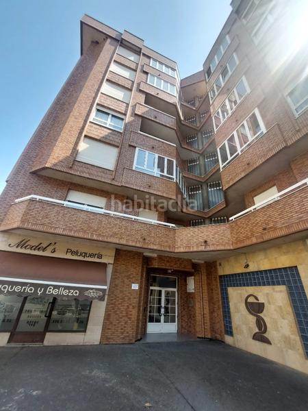 Foto 4a245fd9-2a08-4d5f-9cf1-02c111a8191d. Flat with heating parking in La Asunción - La Inmaculada León